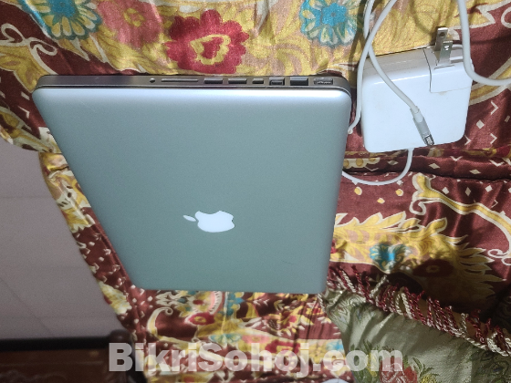 Apple macbook pro i7 super fresh